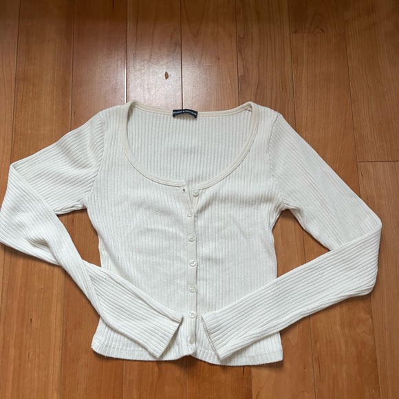 Brandy Melville PAC Sun BUNDLE. Stylish Olive Green Pants & 2 tops! - Picture 4 of 4